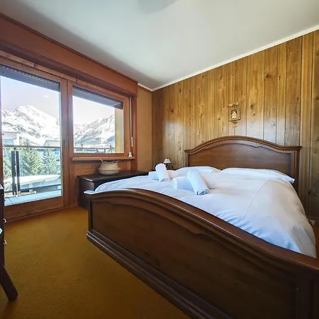 Daire Hostdomus - Good Vibes